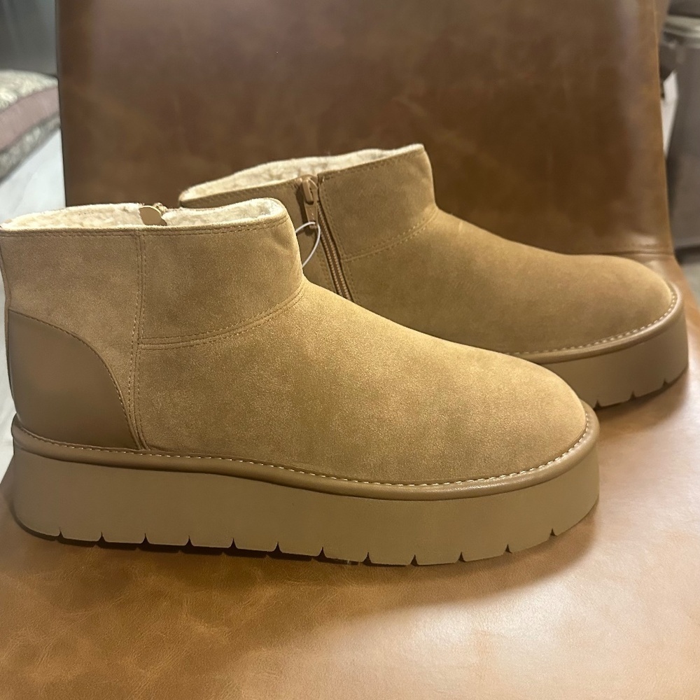 Wild Fable Women's Tan Platform Booties